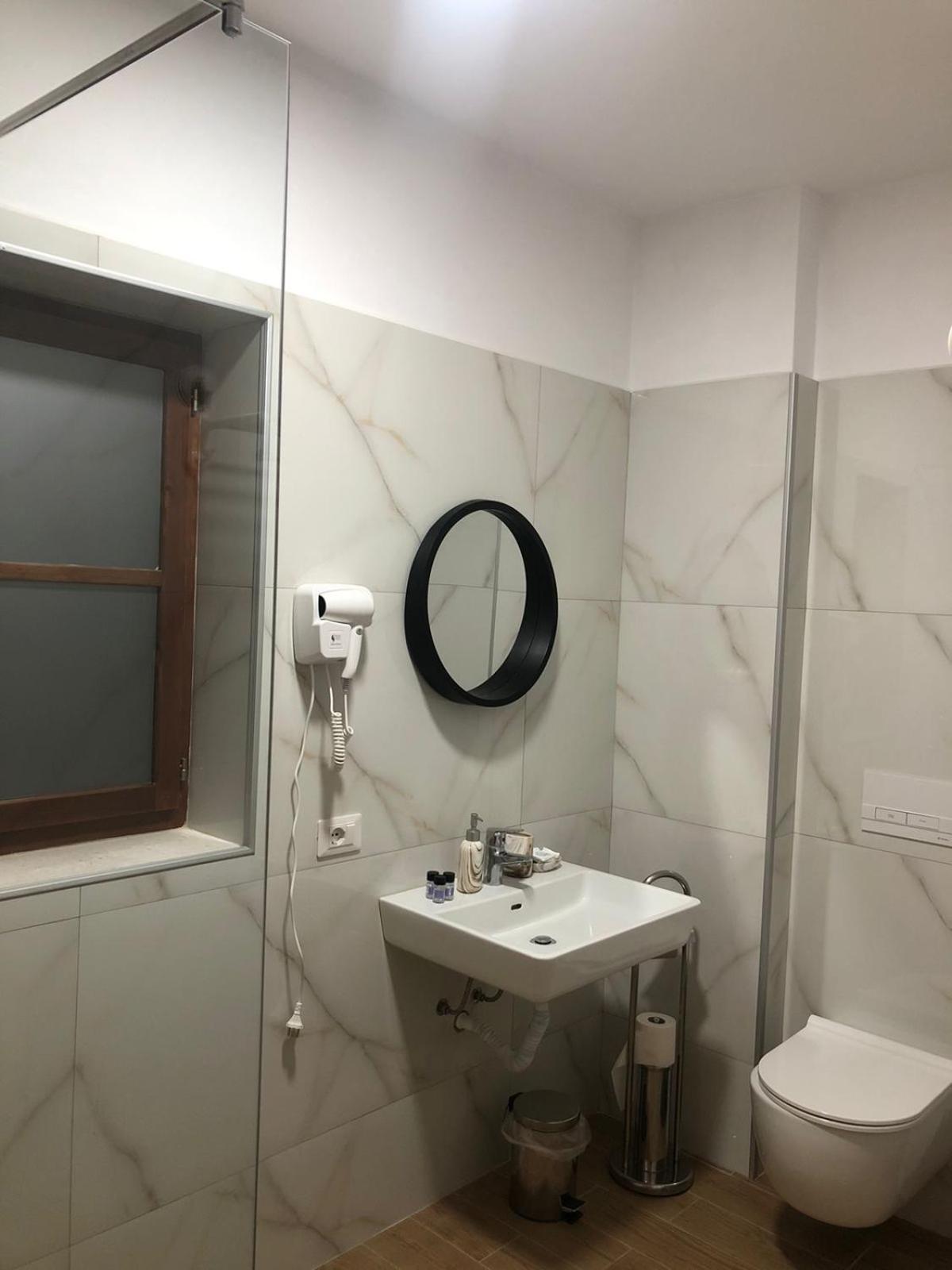 Kaso Ervehe Hotel Përmet